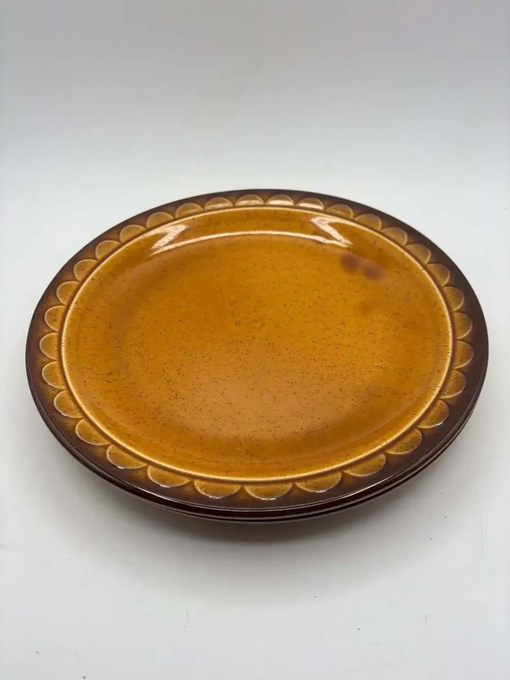Pair Homer Laughlin Golden Harvest II Dinner Plates 10.25 Inch